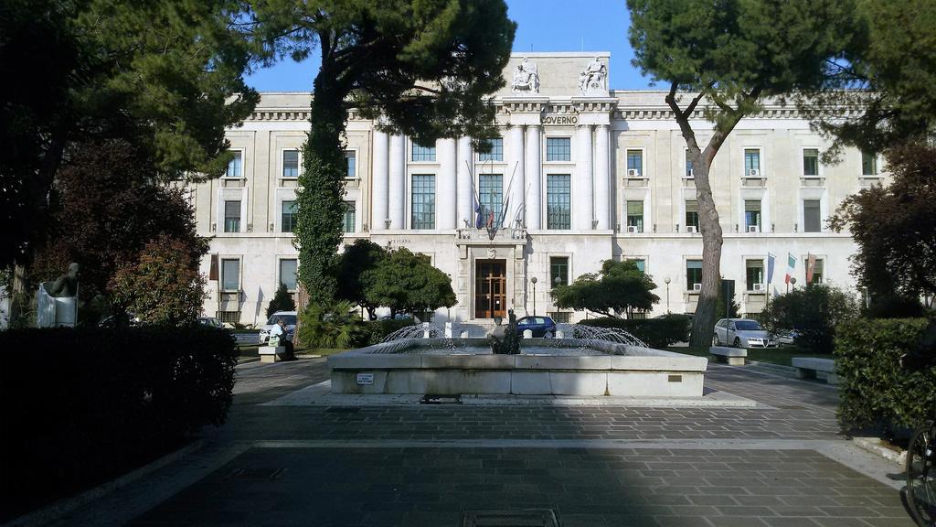 Suites Rome Pescara Exterior photo